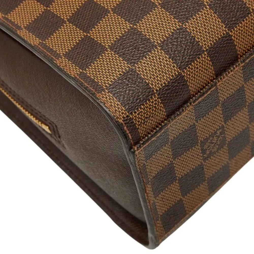 Louis Vuitton delivery duty